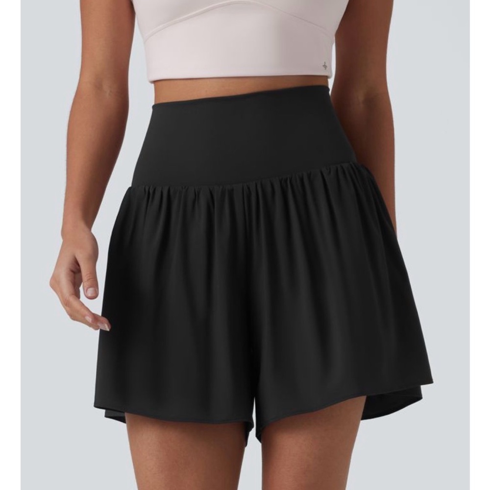 HALARA Black High-Waist Flow Skort